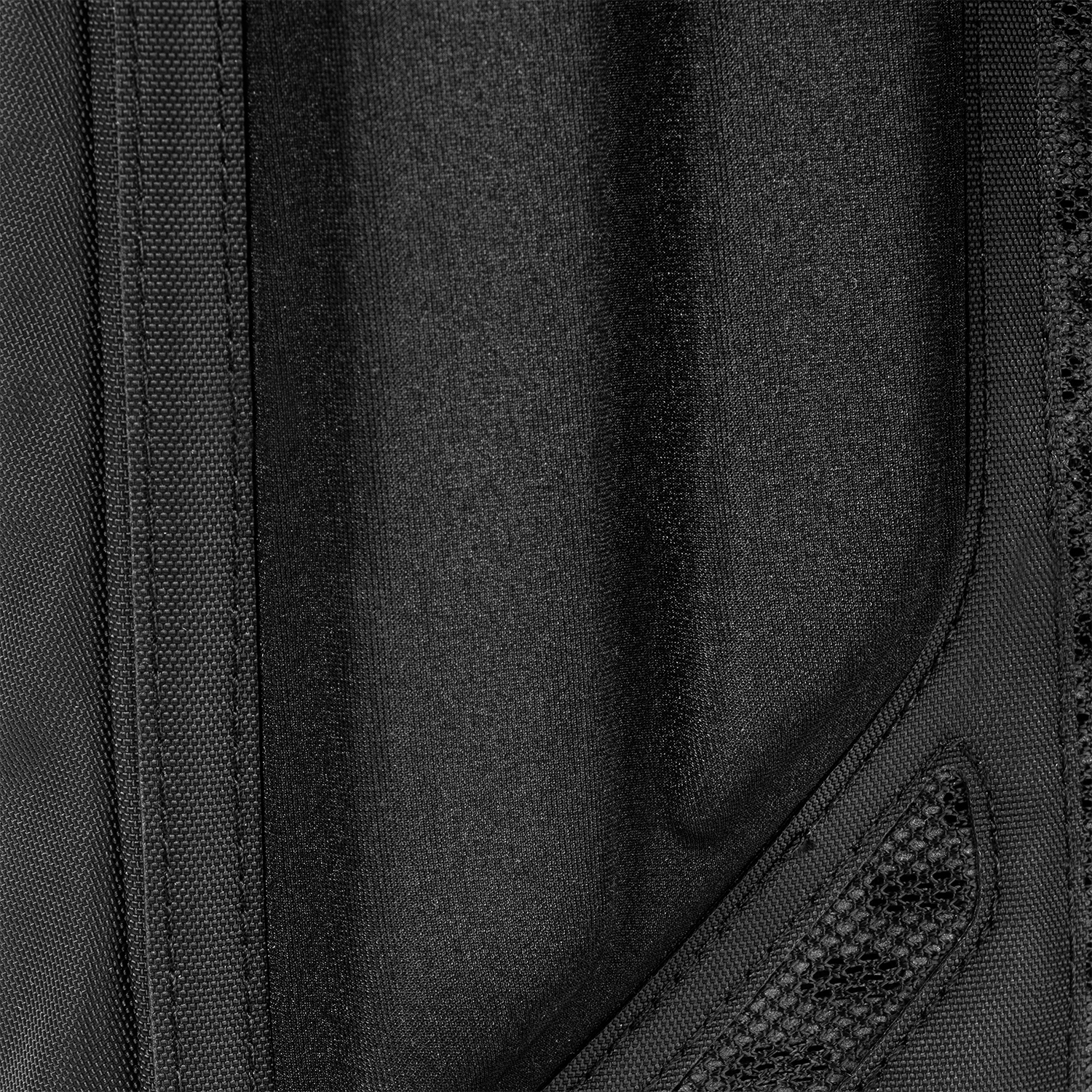 paragon-hydration-pack-h8 Paragon_Black_Texture.png