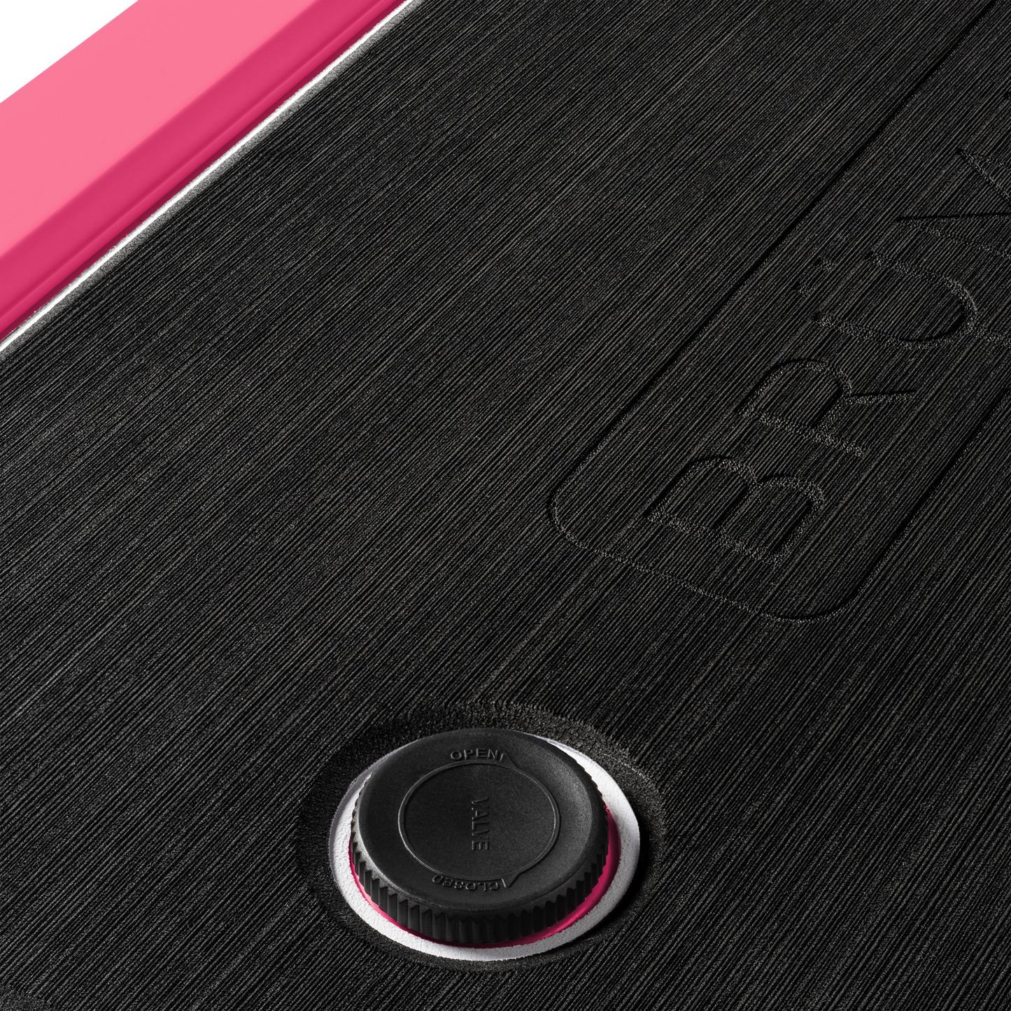 brutank-v4 brutank-55qt-neonpink-vent.png