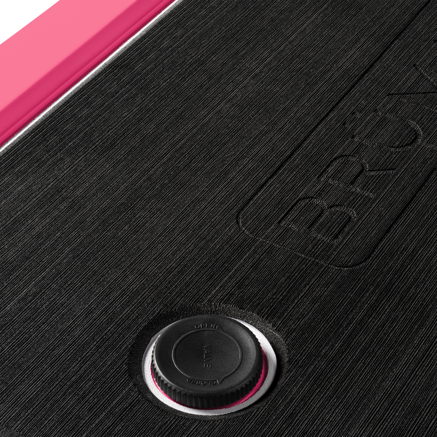 brutank-v4 brutank-55qt-neonpink-vent.png